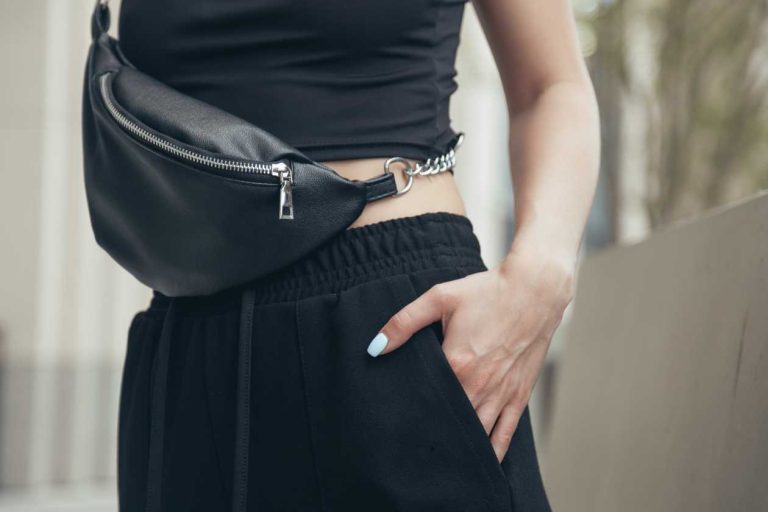 How to Wear Belt Bags in Different Seasons and Occasions?