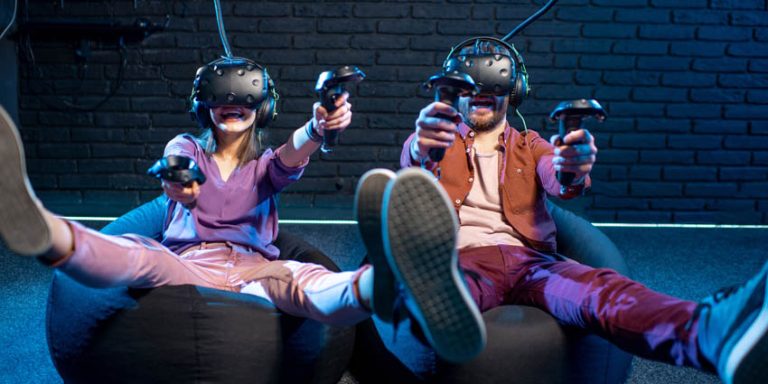 How does the metaverse game incorporate elements of gamification to incentivize player engagement?